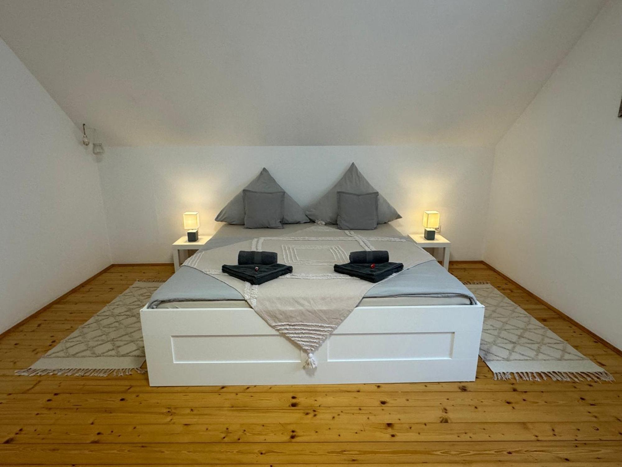 Fewo Boho 110 Qm Mit Bergblick 3 Min Bahnhof Laufen Exterior foto