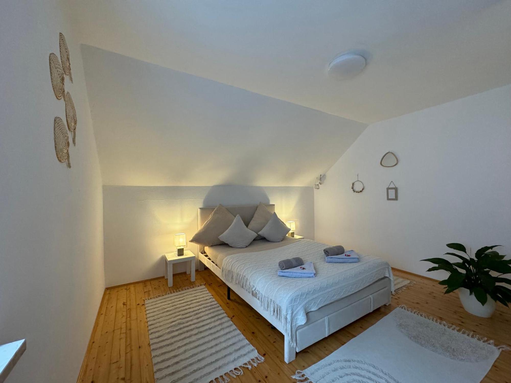 Fewo Boho 110 Qm Mit Bergblick 3 Min Bahnhof Laufen Exterior foto