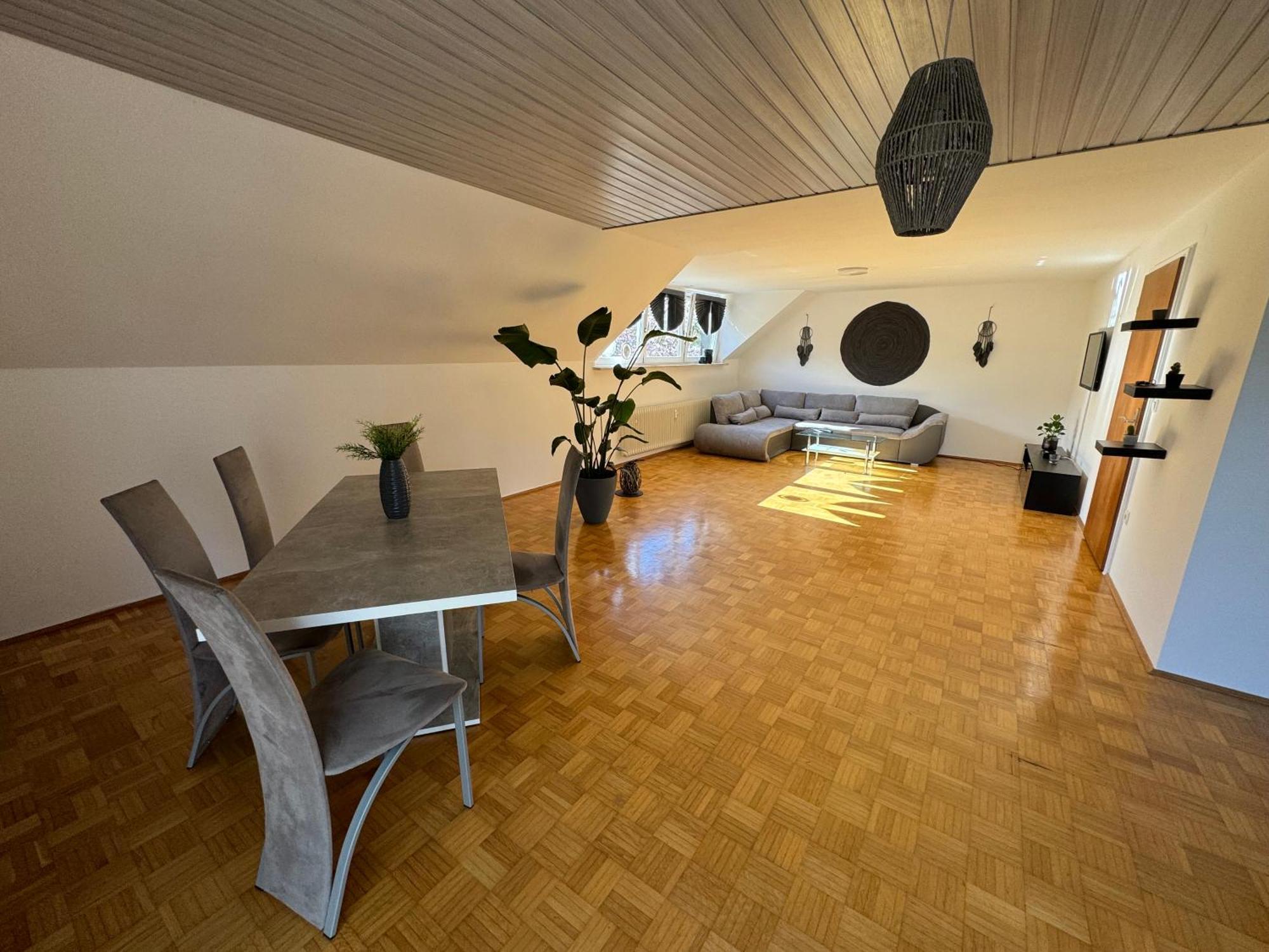 Fewo Boho 110 Qm Mit Bergblick 3 Min Bahnhof Laufen Exterior foto
